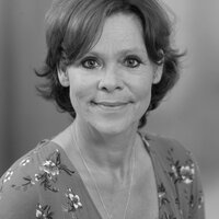 {f:if(condition: contact.image.alternative,
                            then: contact.image.alternative, else:
                            '{f:translate(key:
                            " contact.portrait.alt", arguments: {0: contact.firstname, 1:
                                contact.lastname})}')